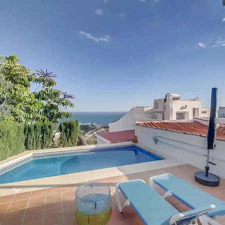 129 - Stunning Townhouse With Private Pool & Views, Apartment Benalmadena