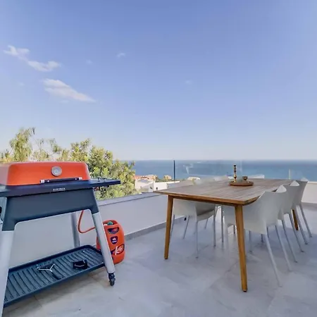 129 - Stunning Townhouse With Private Pool & Views, *
